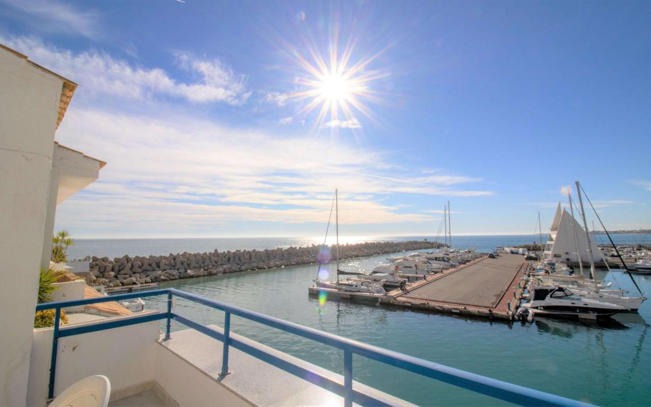 Atico De Lujo En El Puerto Deportivo Albert Villas 阿尔考斯布里 外观 照片
