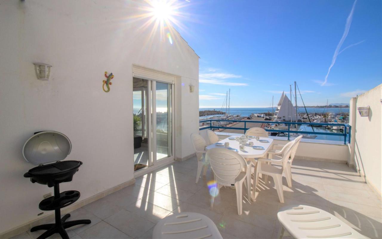 Atico De Lujo En El Puerto Deportivo Albert Villas 阿尔考斯布里 外观 照片